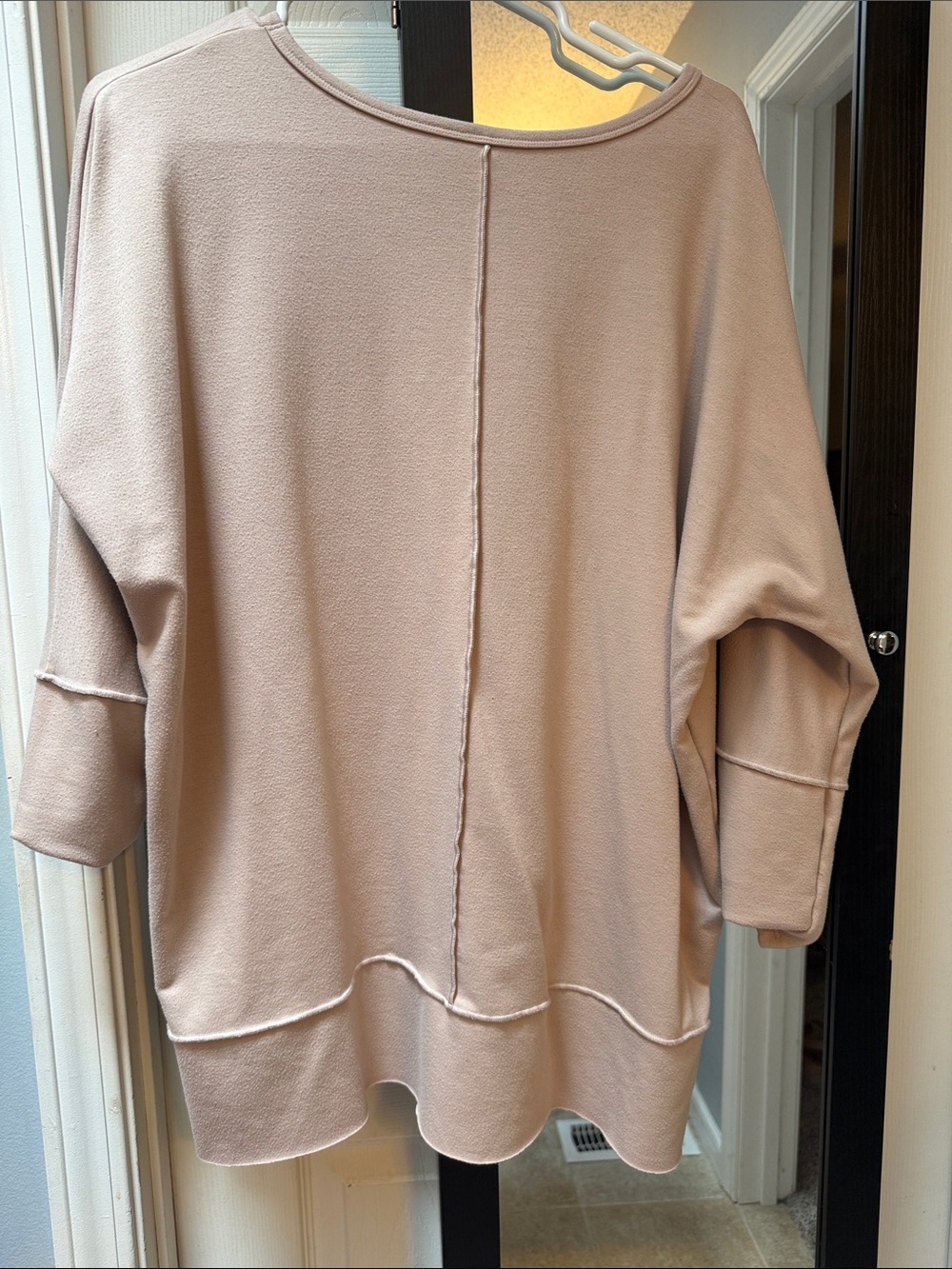 SPANX Mauve Crewneck Top - Picture 3 of 3